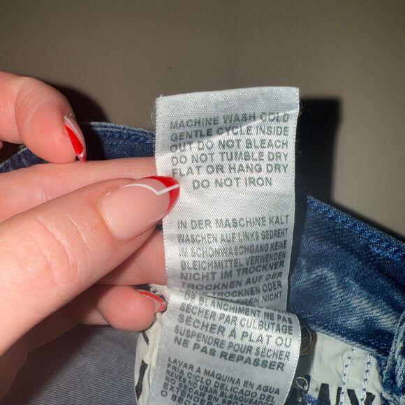 True Religion Cora Mid Rise Straight Crop Jean - 25 - Picture 12 of 12